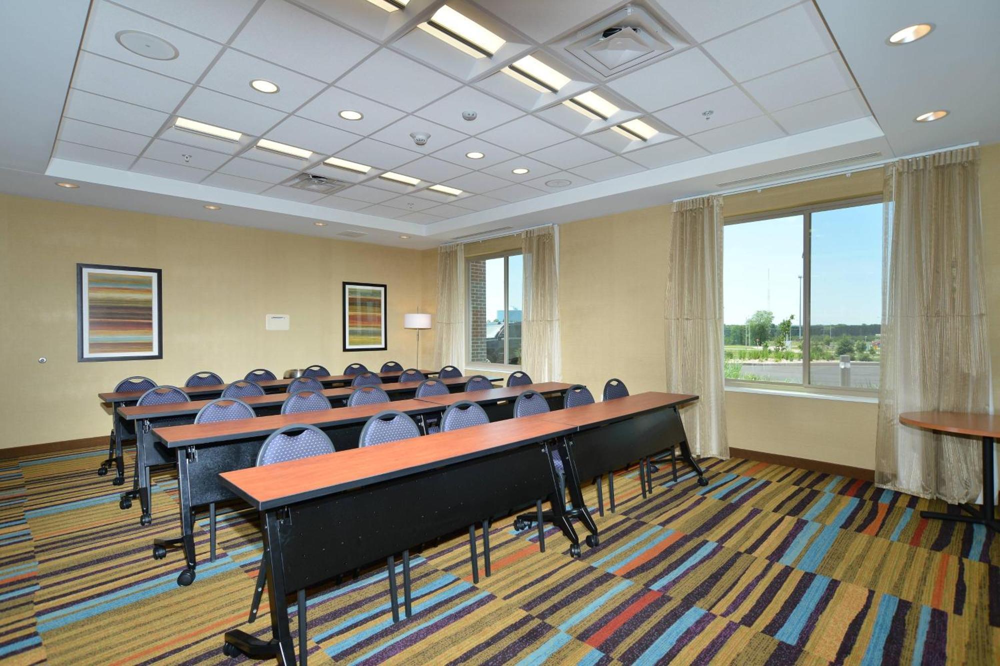 Hotel Fairfield & By Marriott Eau Claire/chippewa Falls Eau Claire